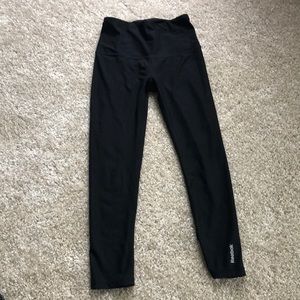 High waisted cropped leggings